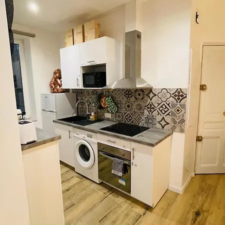 Joli Avec Jardin, 2 Chambres, Centre De 公寓