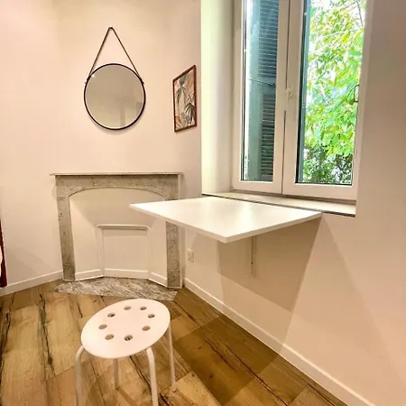 Bel Avec Toit-terrasse, 2 Chambres, Centre De *