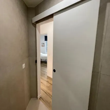 Bel Avec Toit-terrasse, 2 Chambres, Centre De Apartamento