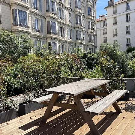 公寓 Joli Avec Jardin, 2 Chambres, Centre De