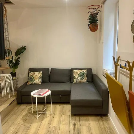 Joli Avec Jardin, 2 Chambres, Centre De 公寓