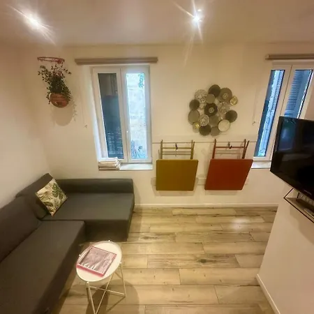 Bel Avec Toit-terrasse, 2 Chambres, Centre De